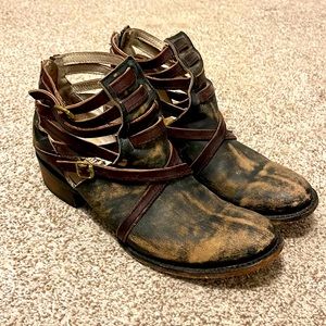 FREEBIRD by Steven booties - size 9